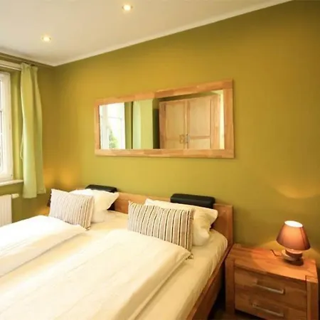 Strandschloesschen-haus-ii-we-1-9809 * Кюлунгсборн