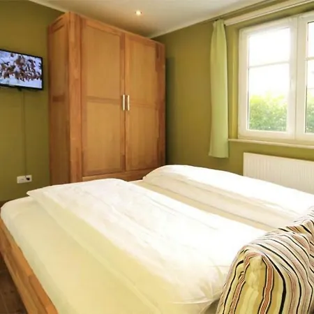 Strandschloesschen-haus-ii-we-1-9809 * Кюлунгсборн